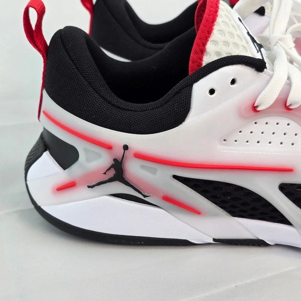Jordan Heir Series PF Bloodline Mens Basketball Shoes FQ3858-106 9.5‎ NWOB